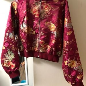 CROPPED BOMBER JACKET BY PRETTY LITTLE THING